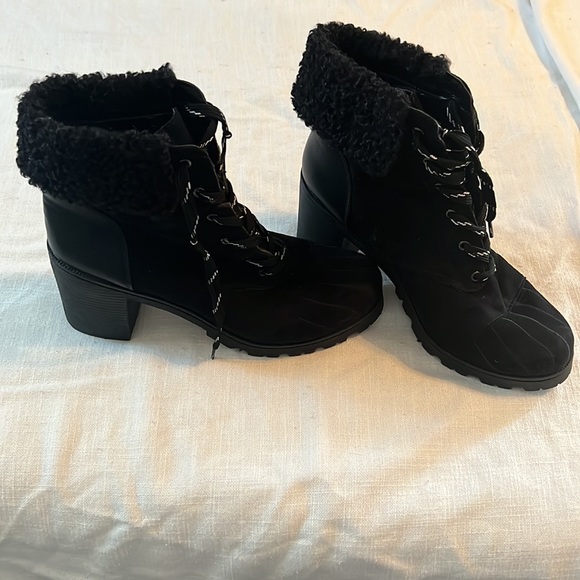 Black ankle boots - Picture 3 of 3